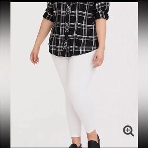 Torrid Cropped legging - Size 1